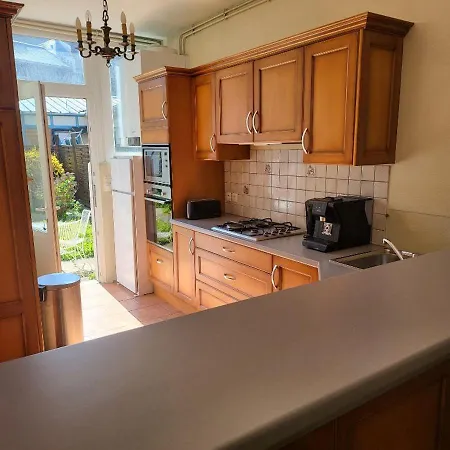 Maison Avec Jardin Et Parking, Au Centre D'etretat * אטרטאט